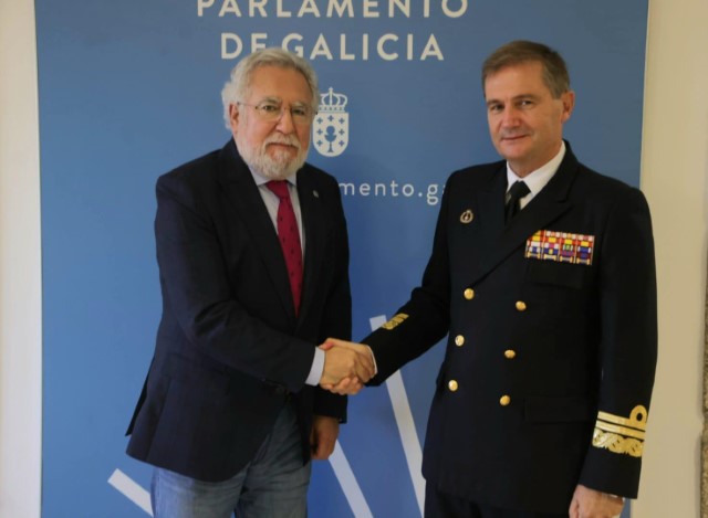 Santalices recibe no Parlamento ao novo almirante xefe do Arsenal de Ferrol